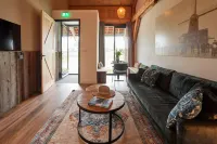 Dutchen Erfgoedpark de Hoop Glamping Hotels in Castricum