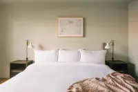 Hotel Solarena Newport Beach, a Dazzler Select by Wyndham - Beach