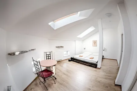 Cuba Bar & Hostel Отели в г. Ческе-Будеевице