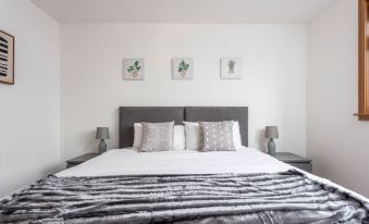 West Sands - Donnini Apartments