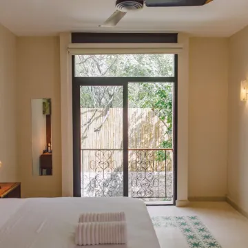 TreeHouse Boutique Hotel - Adults Only