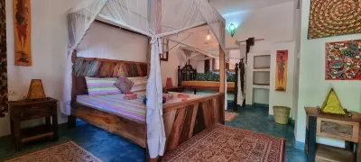 Salama & Mbuyuni Bungalows Hotels in Potowa