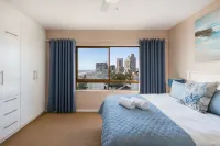 Beachfront 3Br Ocean Views BBQ Balcony by Ctha