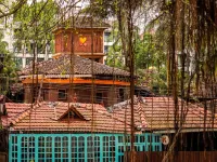 Madpackers Goa Anjuna - Bar & Pool