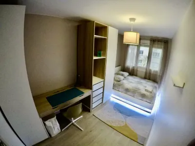 Charming & Cosy Rooms Nantes (Chambres Chez l'Habitant) Hotels in Reze