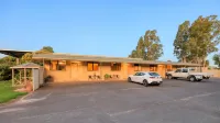 New Crossing Place Motel Hotels in Seymour