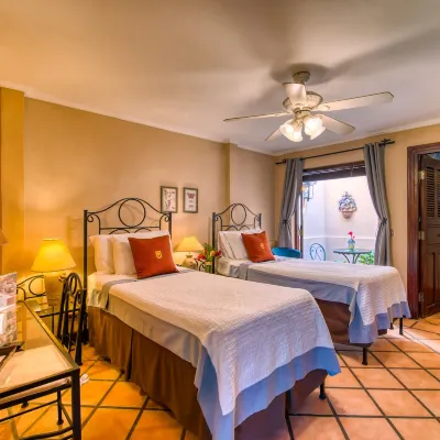Hotel Los Robles, Managua, Nicaragua Hotels near كاتدرائية متروبوليتان