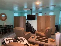 Wild West Rockies! PET FRIENDLY!2 Fenced-in yards!JACUZZI HOT TUB!