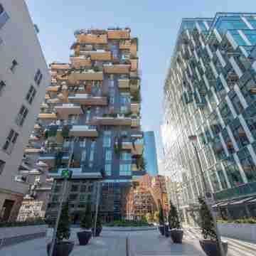 Joivy Apartment, Window to the Vertical Forest Others