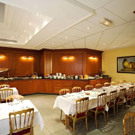 Hotel Bristol