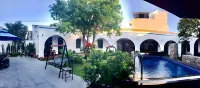 Tropical Homestay Phu Yen - ที่มีสระว่ายน้ำ
