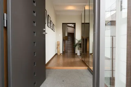 Good MorningHouse Отели рядом с достопримечательностью «Takayama Jinya»