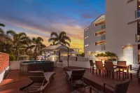 Manta Bargara Hotels in Bargara