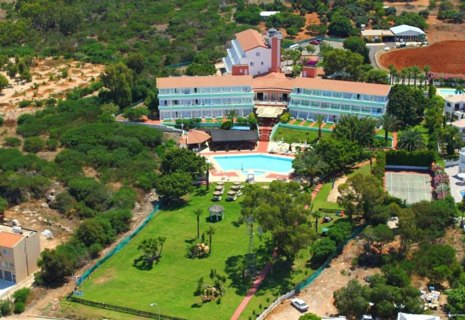 hotel overview picture