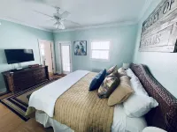 Poolside retreat 1BR/1BA condo
