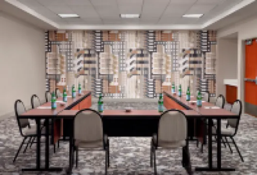 ฮิลตันการ์เด้นอินน์ ดาวน์ทาวน์ดีทรอยต์ โรงแรมในดีทรอยต์