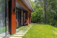 Architectural Modern House with Panoramic Mountain View