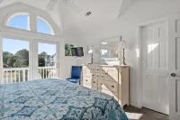 Private Pool and Outdoor Activities - Charming Family Retreat