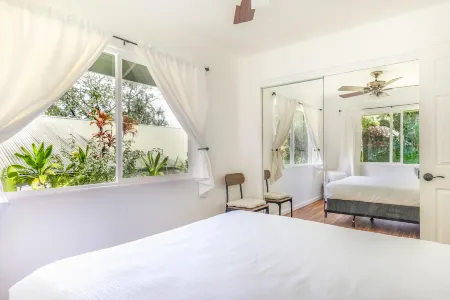 Aloha Valley Shores | 31-Day Minimum Отели рядом с достопримечательностью «Halepalaoa Beach»