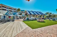 Newly renovated overlooking the Seacrest Village. Pool and Beach access.