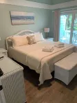 Renovated Edisto Beach Pets OK Mini Golf Pools Golf Cart Pickleball w/Amenities