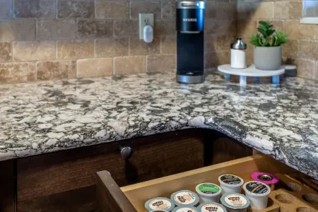 Mountain Views from WP Top Floor Getaway