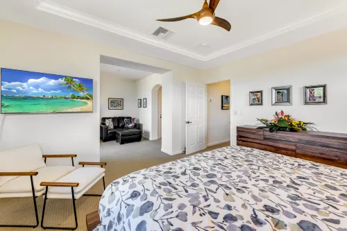 Secluded Outdoor Spaces and Sunset Vistas - Elegant Island Retreat