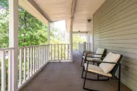 Balcony and Fast Wifi for Relaxation - Charming Cozy Escape Hotel di Saint Andrews