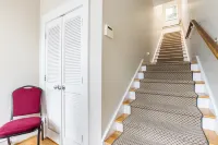 Red Door Apartment | 3-KING Beds | Center Of Downtown Greenville