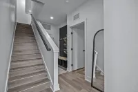 Rivers & Ridges Basecamp – Stylish 3BR Townhome Near Adventure & Wineries!