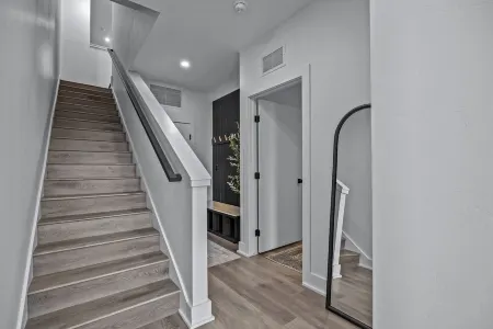 Rivers & Ridges Basecamp – Stylish 3BR Townhome Near Adventure & Wineries! Отели рядом с достопримечательностью «Университет Колорадо Меса»