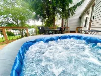 Shenandoah Views_All Suites_Spa tub_Near Caverns