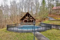 Private Cabin with Hot Tub and Scenic Views - Serene Escape Hotels in Blount County