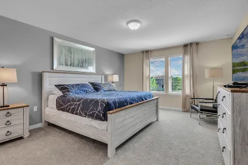 Luxury Townhouse with Plunge Pool and Resort Access - Stunning Retreat Hotels in Loughman