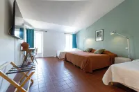 Hotel Burrhus فنادق في Seguret