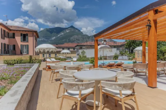 Appartamento La Lanterna Hotels near Famous Street of Bellagio