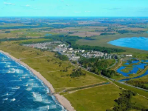 ゲラウミゲ ヴォーヌング ミット ガーデン イン ツィングスト ツィングシュトのホテル