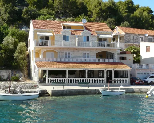 Apartments Korčula Hotels in Blato