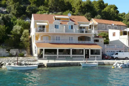 Apartments Korčula Hotels in Smokvica