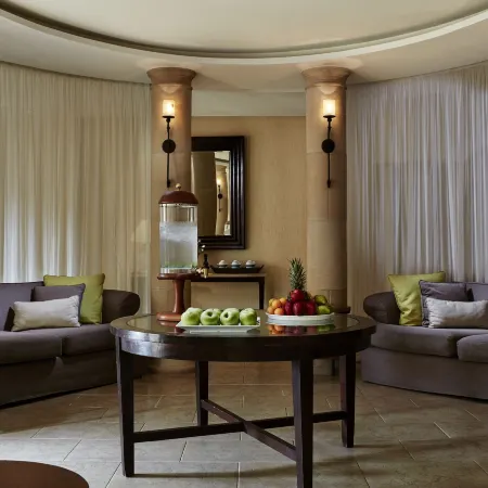 Aphrodite Hills Hotel