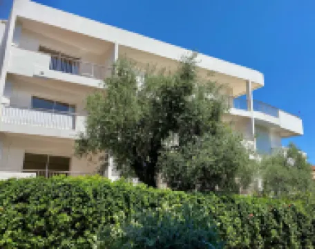 Résidence Carlton - Rénovée Avec Piscine Hotels near Villa Ephrussi de Rothschild