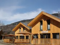 Lovely Chalet With hot tub