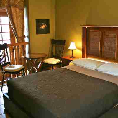 Manoir Ramezay Rooms