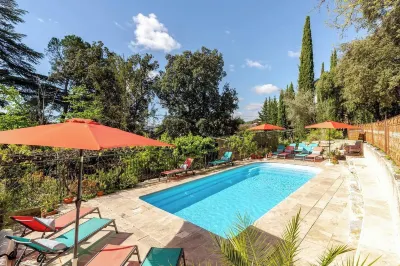 Spa Chateau la Tour Hotels near S.C.E.A Du Domaine Saint Vincent