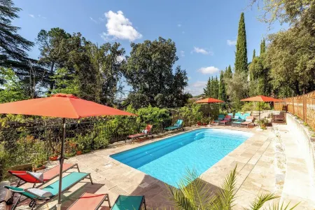 Spa Chateau la Tour Отели в г. Мериндоль-Лез-Оливье