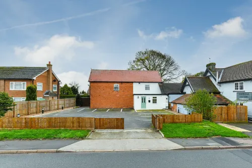 Rooms at Rolleston Hotels in Southwell