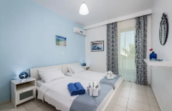 Xenos Villa 1 with Private Swimming Pool Near the Sea