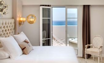 Grand Hotel Des Sablettes Plage, Curio Collection By Hilton