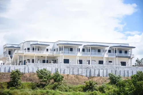"Best View Hotel & Apartments" - con vista montagne