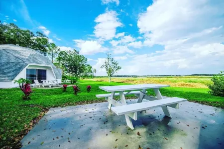 Room 03 - Lake Sumner